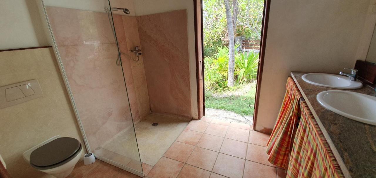 Villa Wild Paradise: Vue Mer Piscine A Debordement